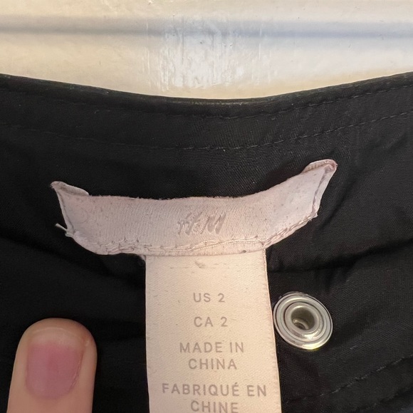 Zara leather skirt - Picture 2 of 3